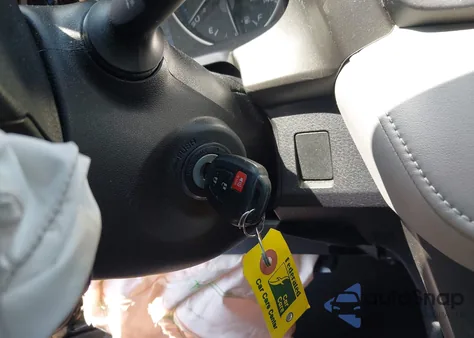 2017 Toyota Rav4 Xle из США, поврежденный, VIN 2T3RFREVXHW587992